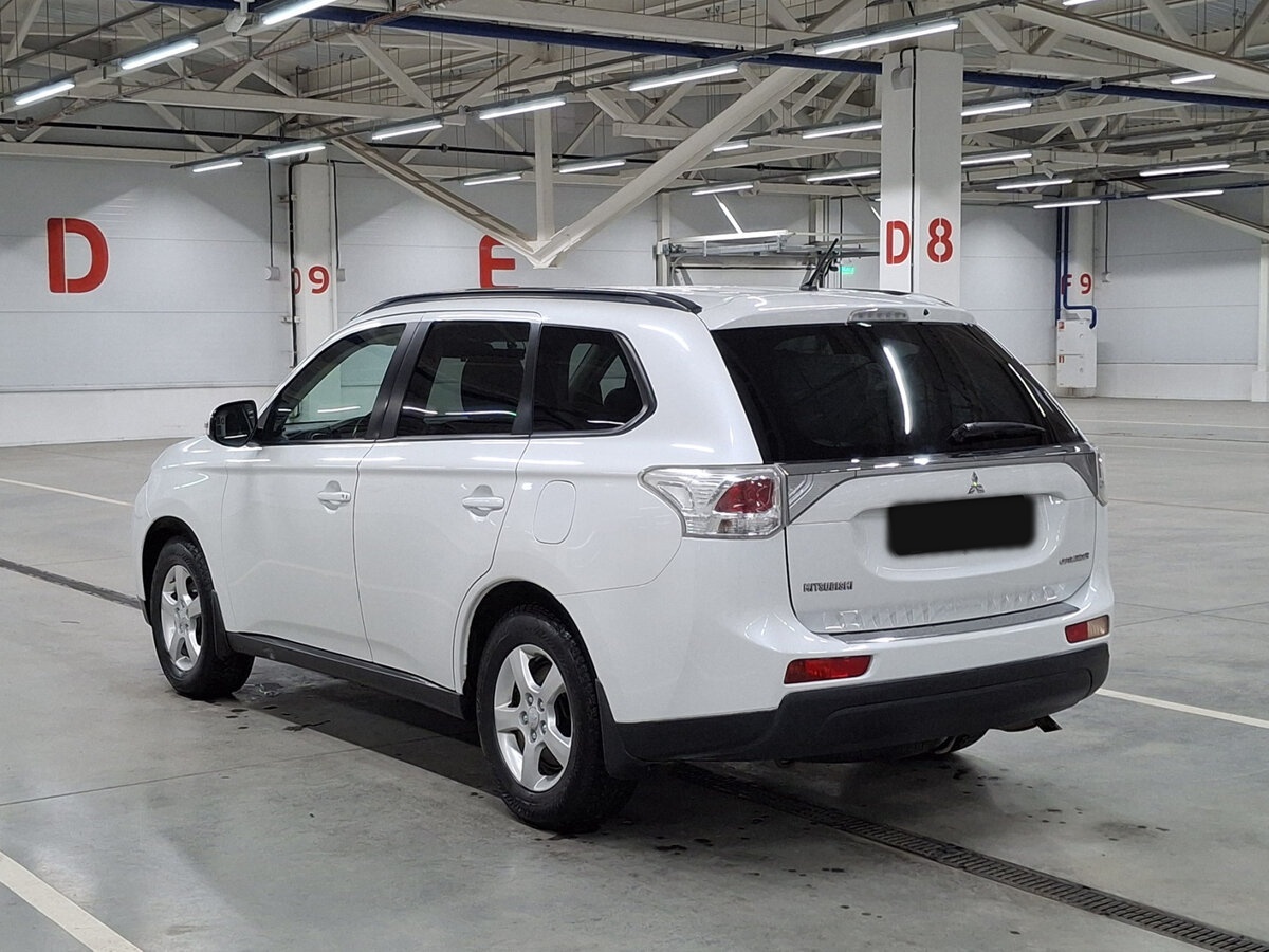 Mitsubishi Outlander с пробегом — 2013 год. Фото: #6