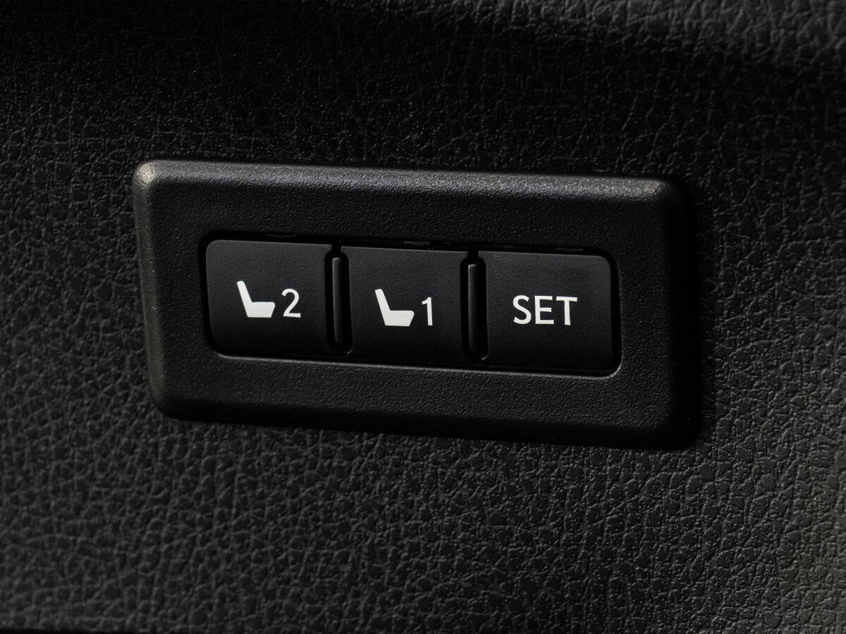 Toyota RAV4 с пробегом — 2019 год. Фото: #14