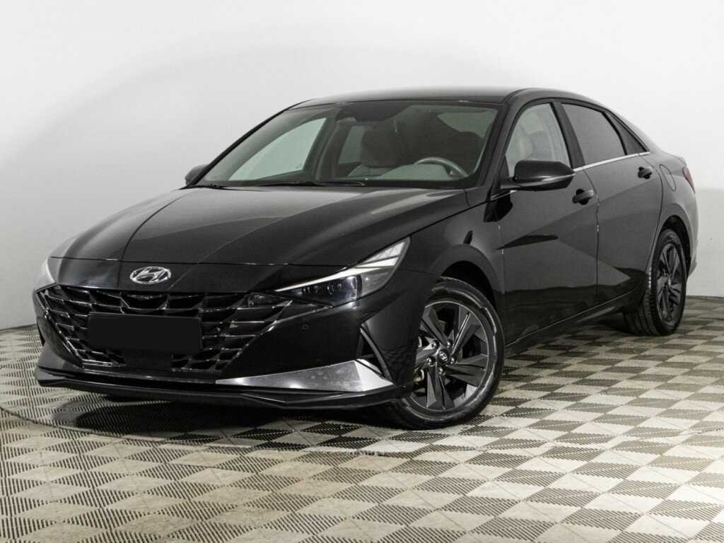 Hyundai Elantra с пробегом — 2021 год. Посмотреть фото