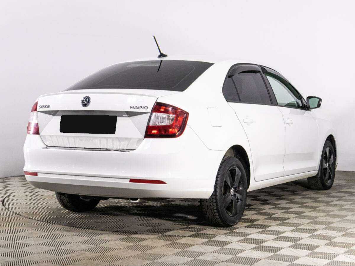 Skoda Rapid с пробегом — 2018 год. Фото: #4