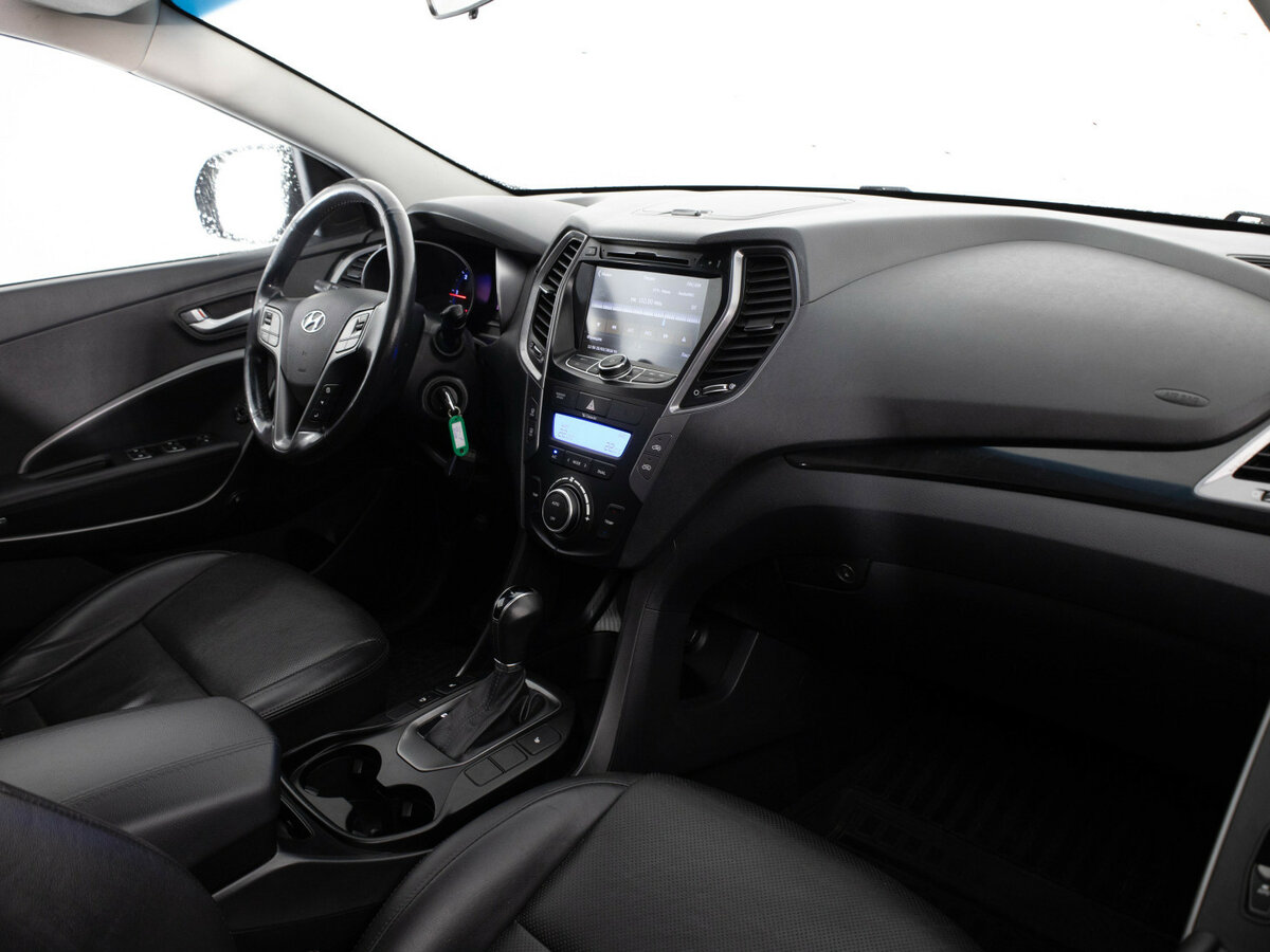 Hyundai Santa Fe с пробегом — 2014 год. Фото: #8