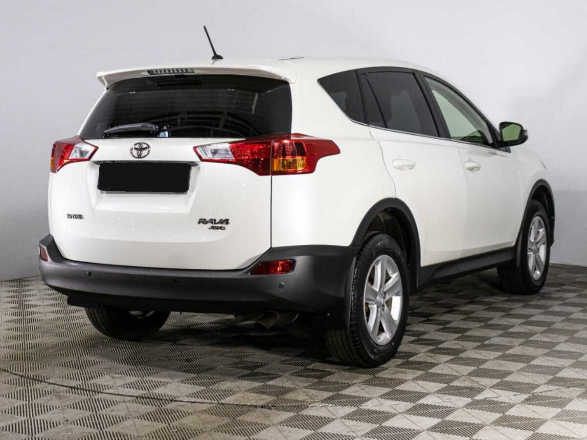 Toyota RAV4 с пробегом — 2013 год. Фото: #4