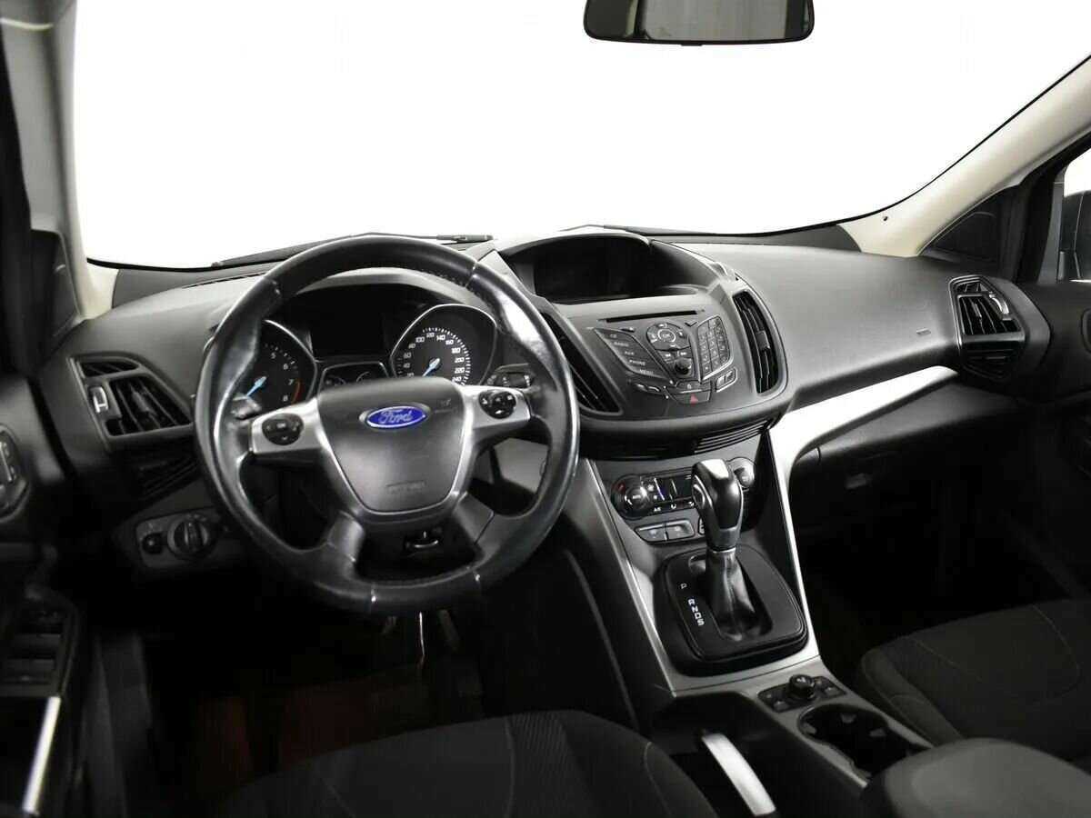 Ford Kuga с пробегом — 2013 год. Фото: #8