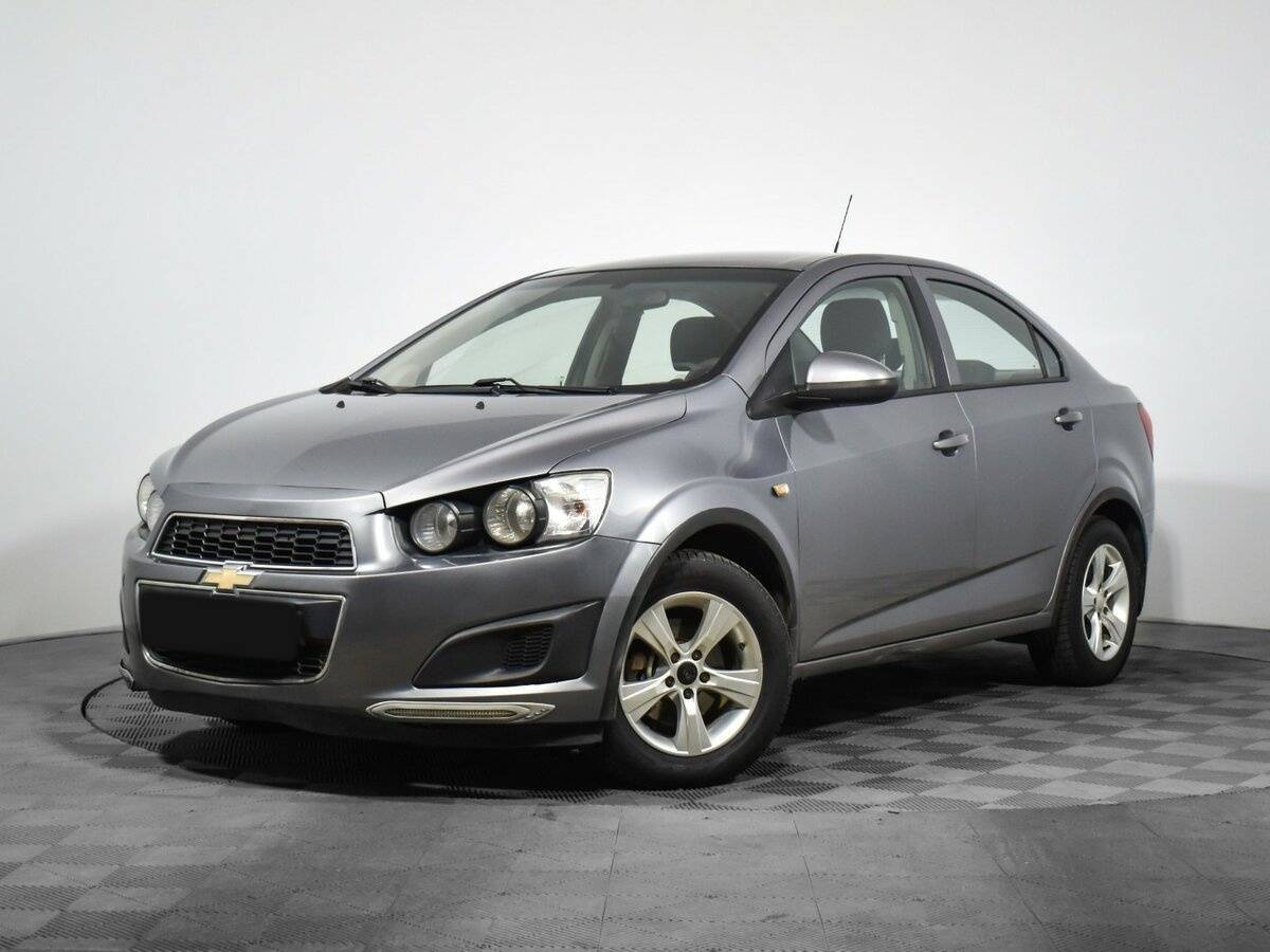 Chevrolet Aveo с пробегом — 2012 год. Фото: #0