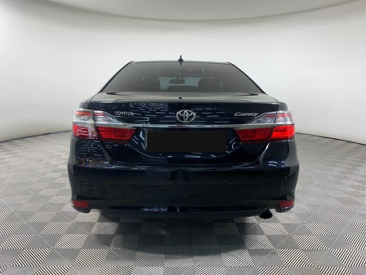Toyota Camry с пробегом — 2016 год. Фото: #5