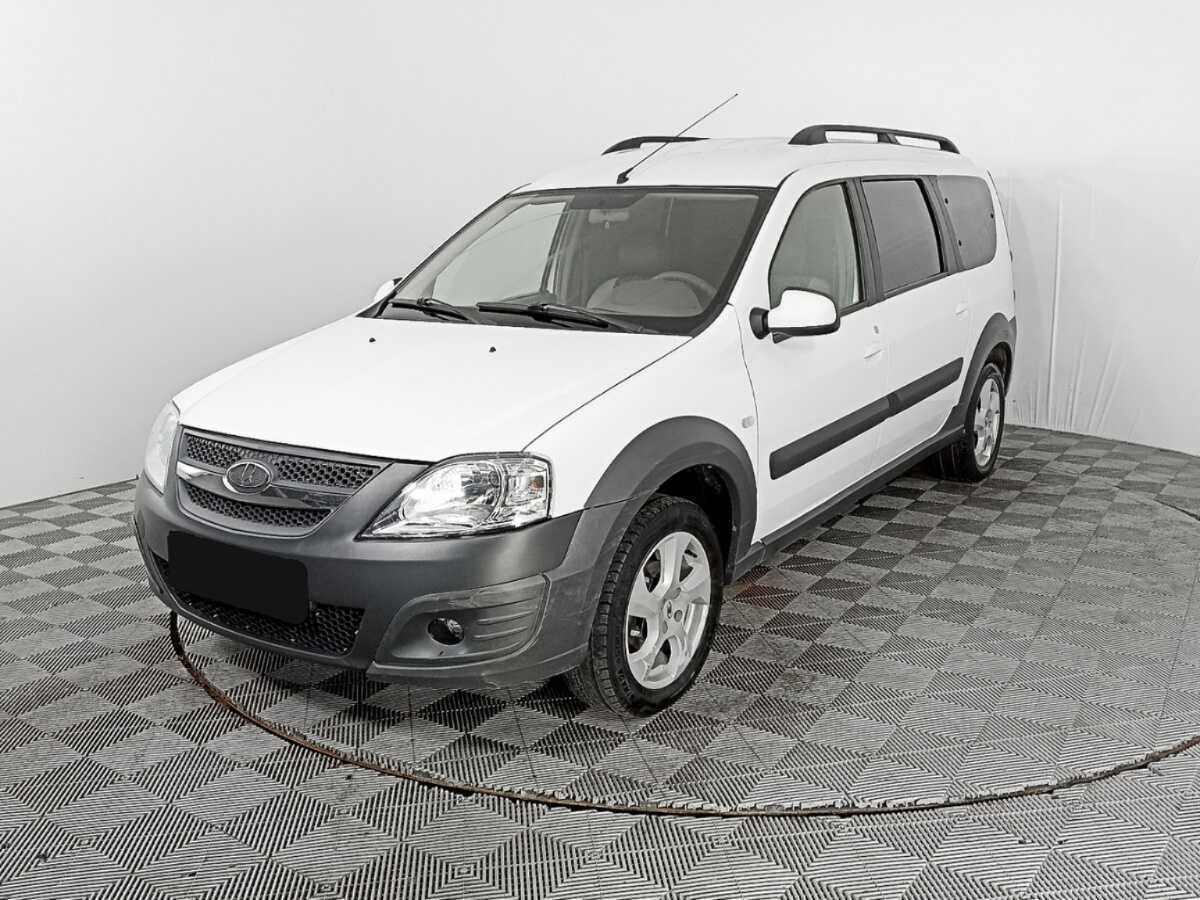 Lada (ВАЗ) Largus с пробегом — 2020 год. Посмотреть фото