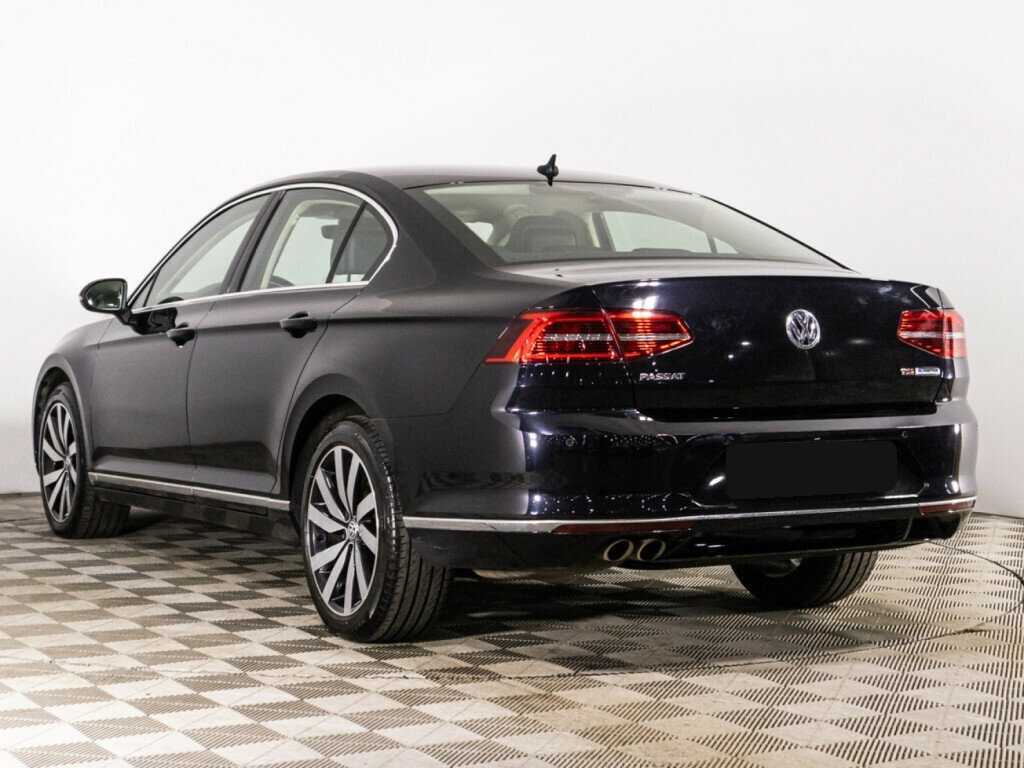 Volkswagen Passat с пробегом — 2016 год. Фото: #6